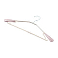 Lightweight and strong PP hanger, ideal for daily use in your wardrobe.