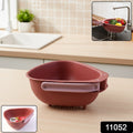 Foldable handle colander