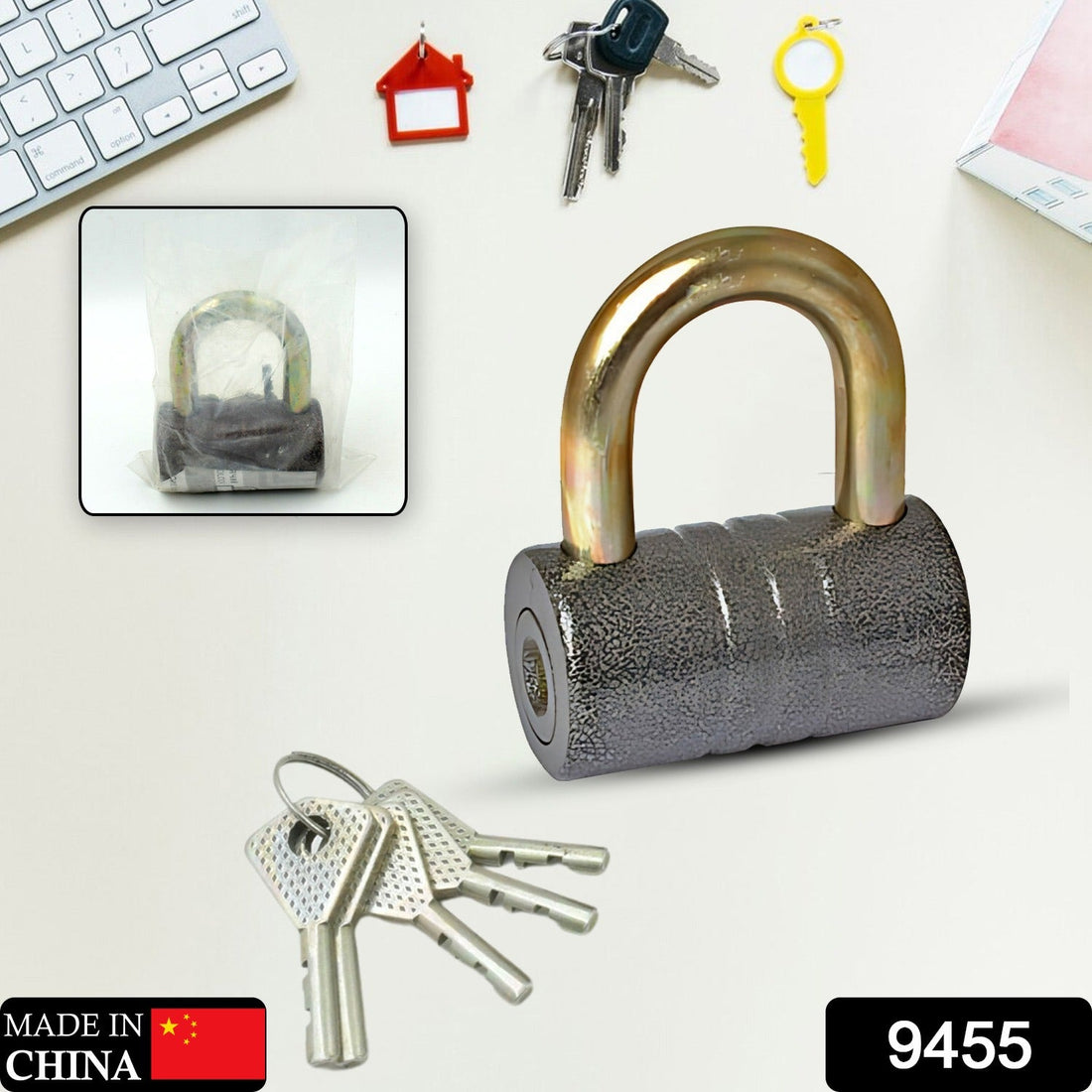 Front view of the 82mm heavy-duty iron padlock with its five keys.
